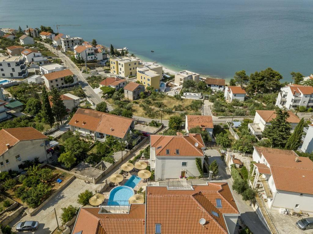 Apartment Livia Slatine Zewnętrze zdjęcie
