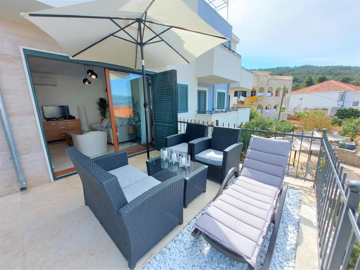 Apartment Livia Slatine Zewnętrze zdjęcie